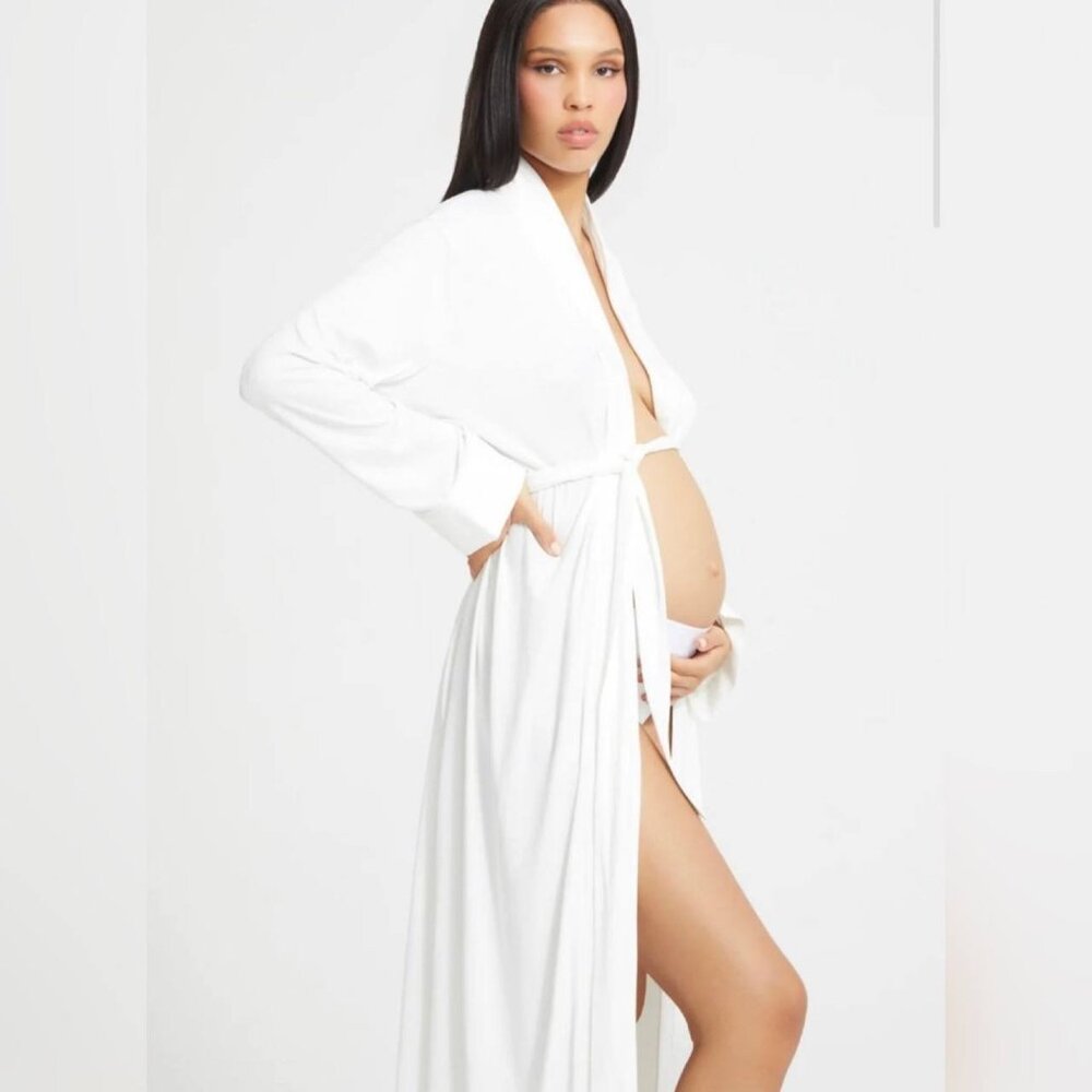 Classic White Maternity Robe with Tie Waist